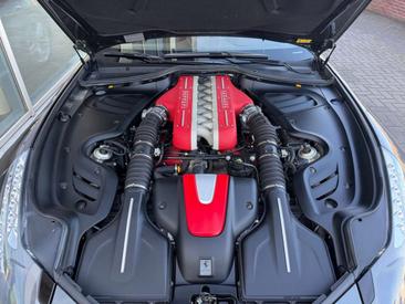 Ferrari FF — photo 21