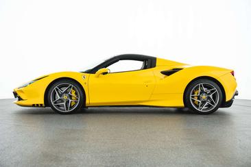 Ferrari F8 Spider — photo 7
