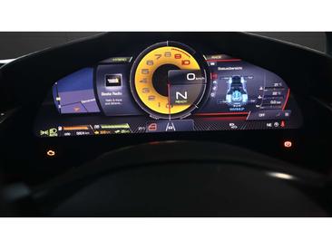 Ferrari F8 Spider — photo 10