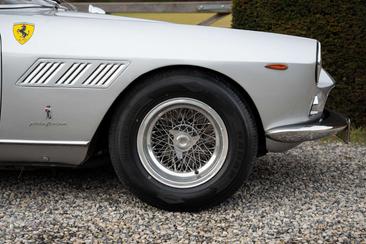 Ferrari 330 GT — photo 29