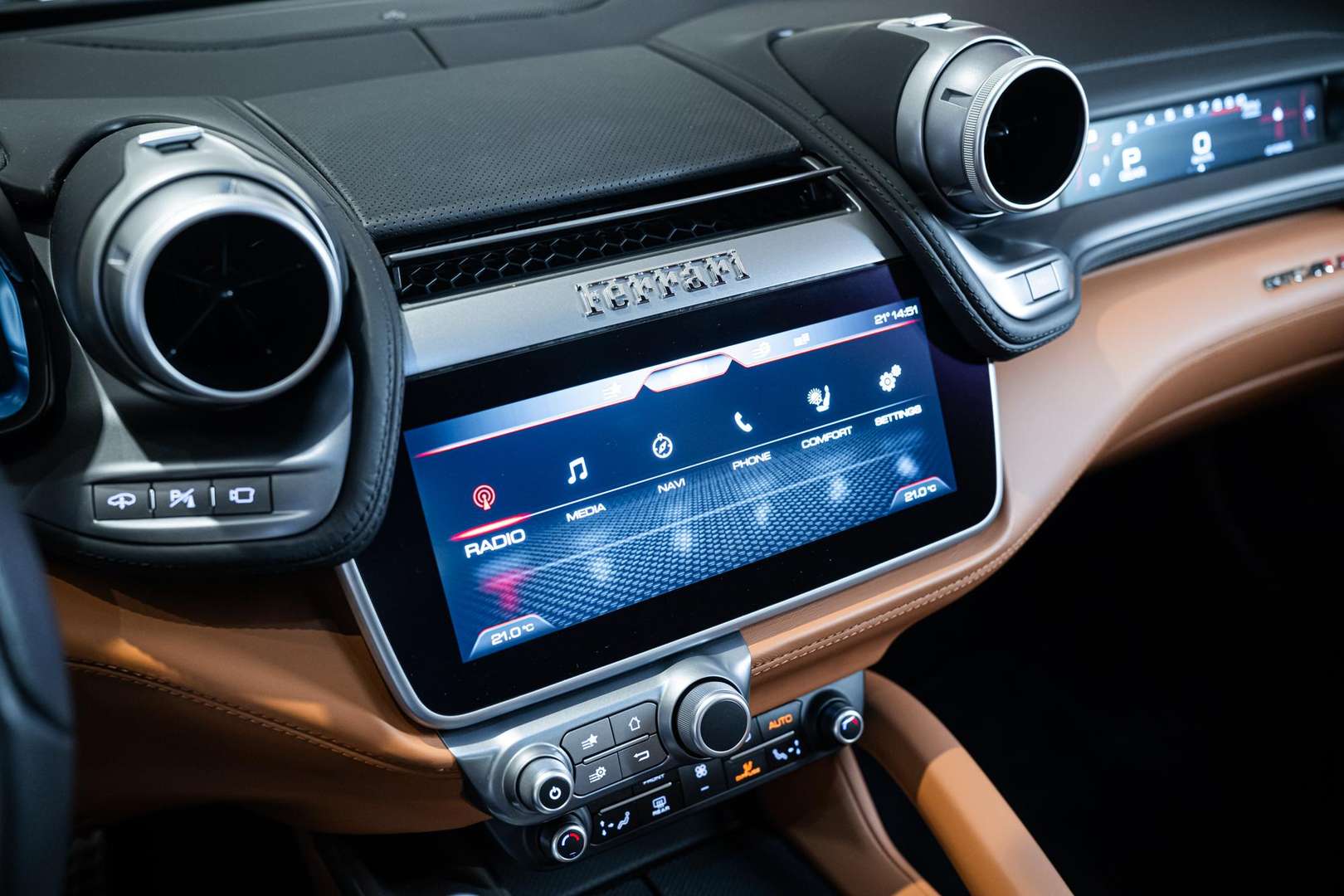 Ferrari GTC4Lusso - 2018 - Joinsteer - #29