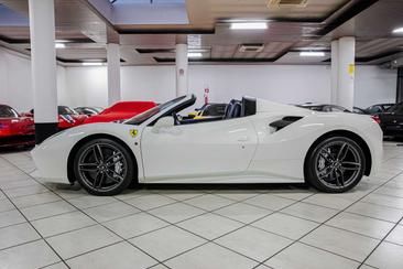 Ferrari 488 Spider — photo 3
