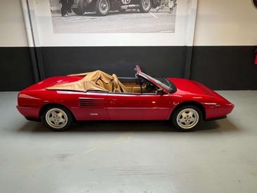 Ferrari Mondial — photo 38