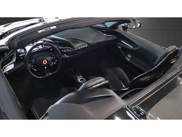Ferrari F8 Spider — photo 17