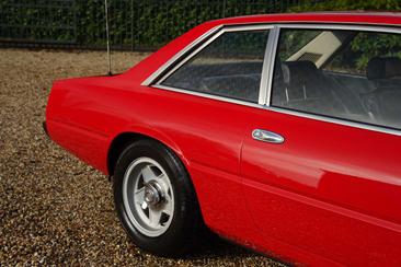 Ferrari 365 GT4 2+2 — photo 49