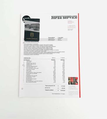 Ferrari 365 GT4 2+2 — photo 50
