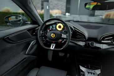 Ferrari Purosangue — photo 17