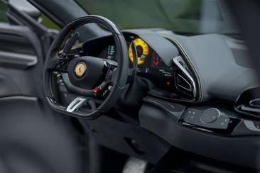 Ferrari Purosangue — photo 19