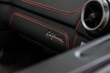 Ferrari California — photo 12