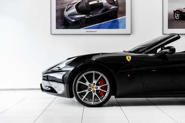 Ferrari California — photo 15