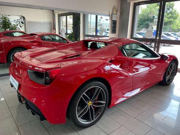 Ferrari 488 Spider — photo 15