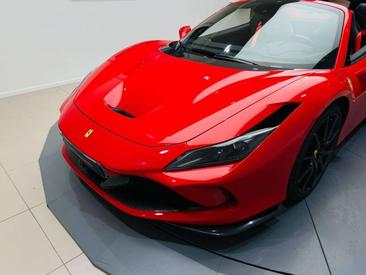 Ferrari F8 Spider — photo 11