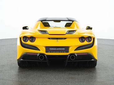 Ferrari F8 Spider — photo 49