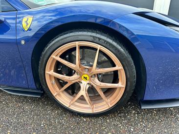 Ferrari F8 Spider — photo 11