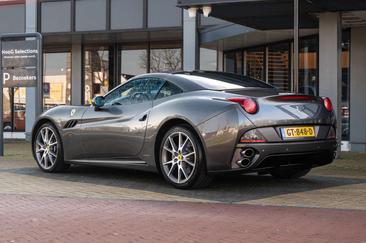Ferrari California — photo 2