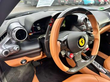Ferrari F8 Spider — photo 15