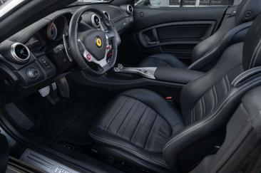 Ferrari California — photo 7