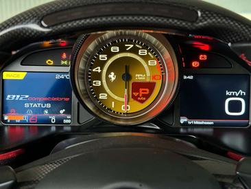 Ferrari 812 Competizione — photo 13
