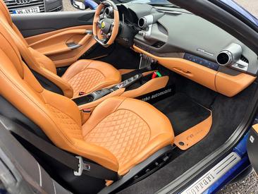 Ferrari F8 Spider — photo 18
