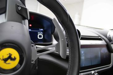 Ferrari GTC4Lusso — photo 13