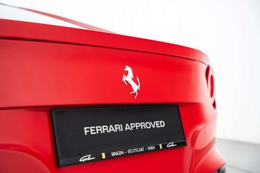 Ferrari F12 Berlinetta — photo 42