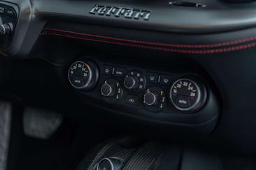 Ferrari F12 Berlinetta — photo 29