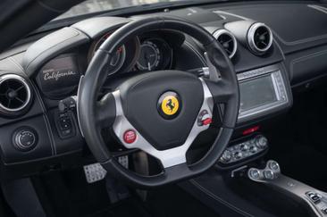 Ferrari California — photo 19