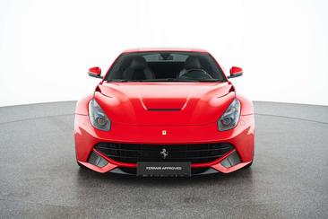 Ferrari F12 Berlinetta — photo 48