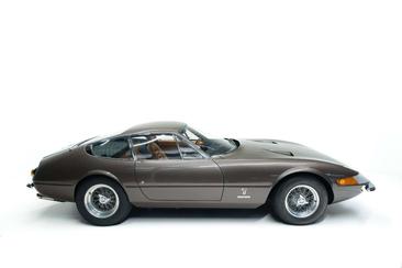 Ferrari Daytona — photo 6
