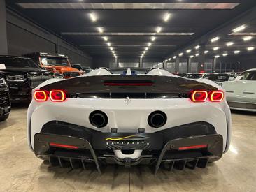 Ferrari SF90 Spider — photo 8
