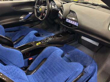 Ferrari SF90 Spider — photo 10