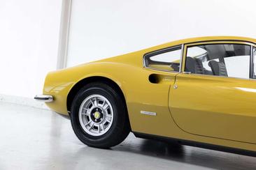 Ferrari Dino 246 GT — photo 33