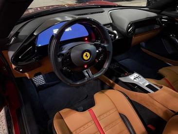 Ferrari 12 Cilindri — photo 17