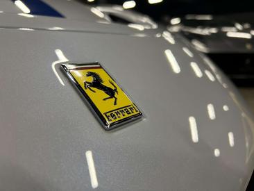 Ferrari SF90 Spider — photo 23