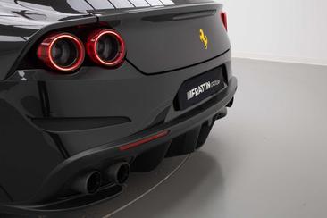 Ferrari GTC4Lusso — photo 38