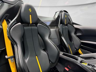 Ferrari SF90 Spider — photo 18