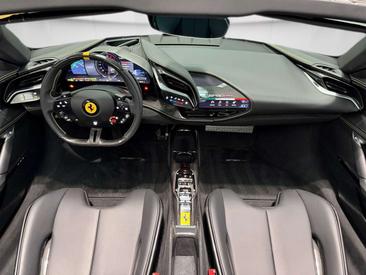 Ferrari SF90 Spider — photo 19