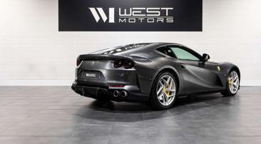 Ferrari 812 Superfast — photo 4
