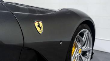 Ferrari 812 Superfast — photo 6