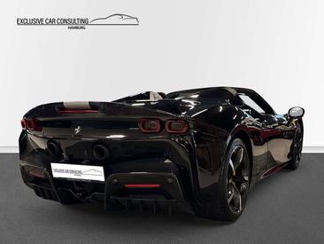 Ferrari SF90 Spider — photo 6