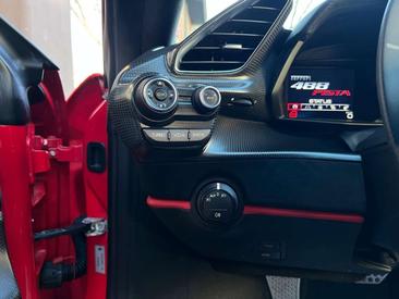 Ferrari 488 Pista — photo 30