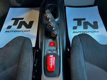 Ferrari 488 Pista — photo 33