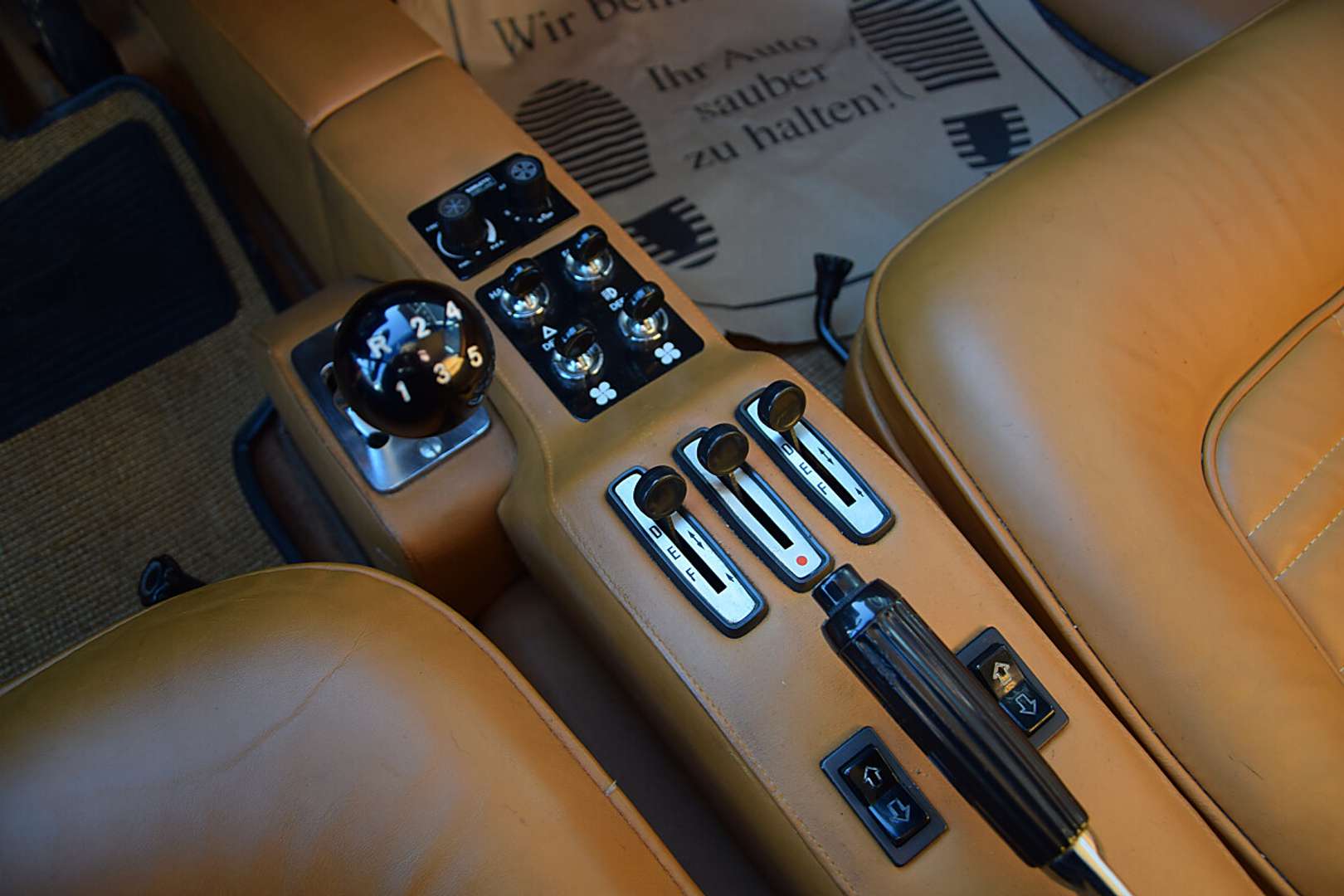 Ferrari 365 GT4 2+2 - 1974 - Joinsteer - #11