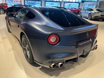 Ferrari F12 Berlinetta — photo 4