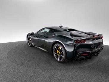 Ferrari SF90 Stradale — photo 5