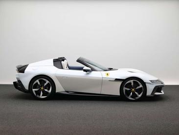 Ferrari 12 Cilindri — photo 3