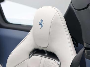 Ferrari 12 Cilindri — photo 11