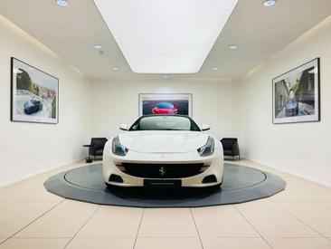 Ferrari FF — photo 10