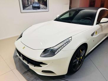 Ferrari FF — photo 15
