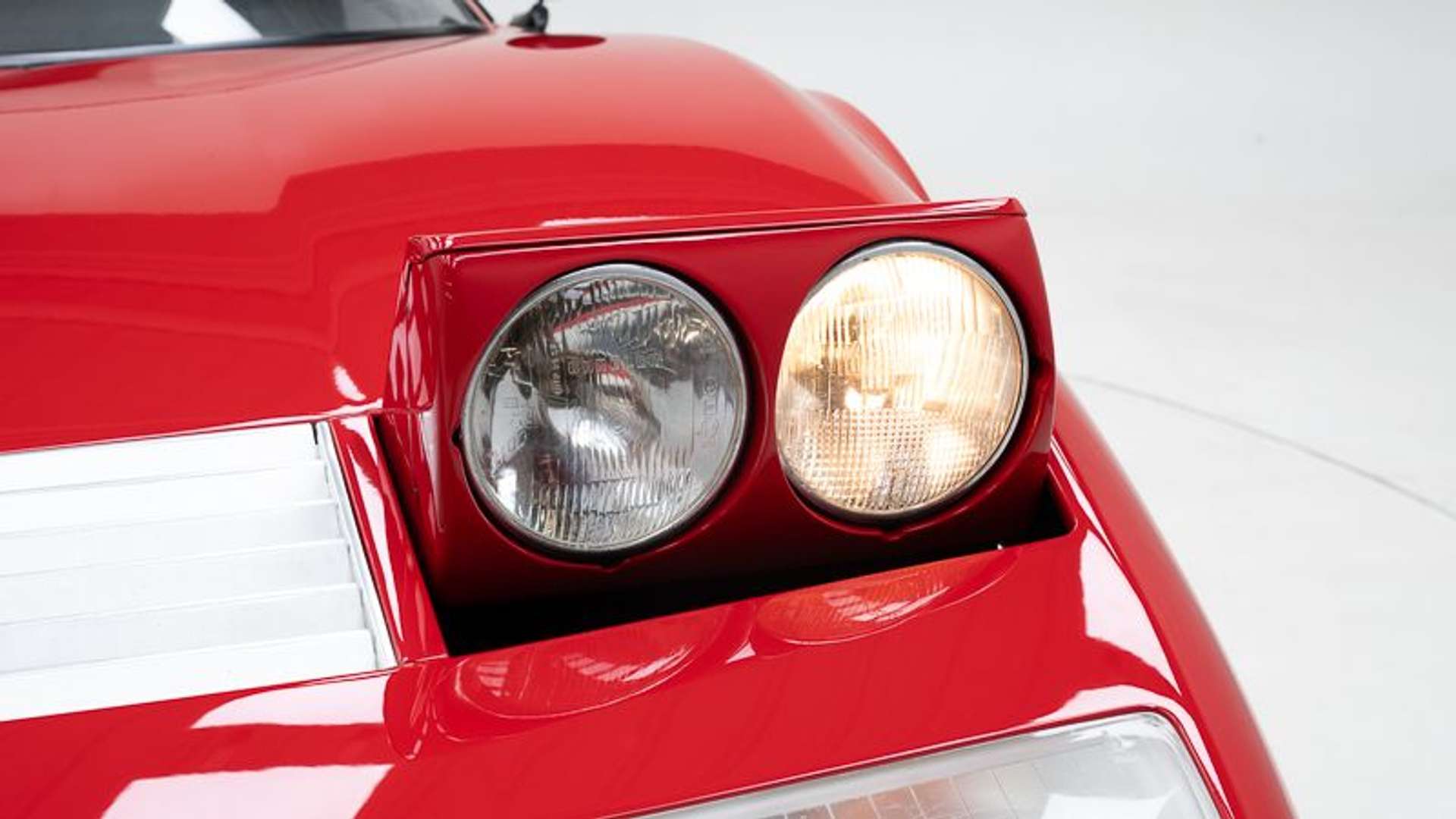 Ferrari 365 GT4 2+2 - 1975 - Joinsteer - #17